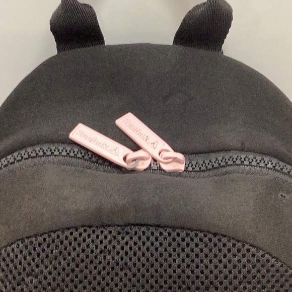 🦄 Reebok Backpack - Picture 8 of 16